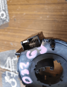 Tasma Czujnik 1J0959653B Zwijak Kierownicy Airbag Audi A3 8L A4 B5 VW Golf IV 4 Skoda Seat 16