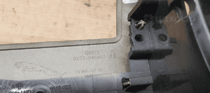 Listwa dekor osłona ramka konsoli Jaguar XF X250 8X23-046A62-AB 8X23-043C27-AE 5