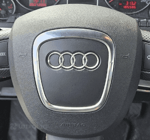 Audi A4 B7 deska airbag poduszka kierowcy pasażera 3