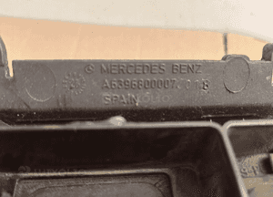 Panel środkowy ramka mercedes vito 639 A6396800007 3