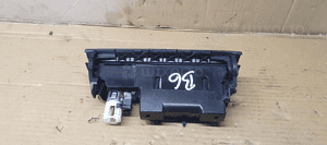 Popielniczka zapalniczka dekor VW Passat B6 3C0863284A 3C0857961A 4