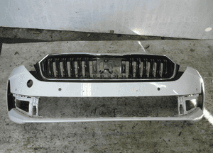 Skoda octavia 4 iv lift z grilem 2024- zderzak przedni 1