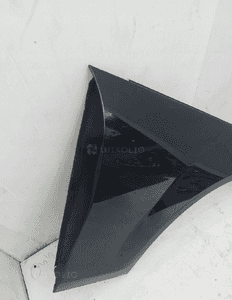 Błotnik prawy przód mercedes W204 lift 3