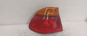.  TYL TYLNA LAMPA LEWA BMW E46 SEDAN 2