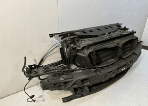 BMW 5 F10 / F11 Pas przedni kompletny - 13976 4