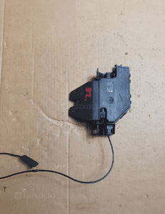 Zamek klapy bagaznika bmw E87 E90 7840617 6
