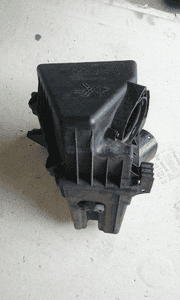 Obudowa filtra powietrza vw polo fabia 6Q0129601AR