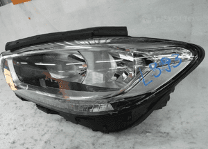 Mercedes b klasa 247 lampa przednia lewa 2
