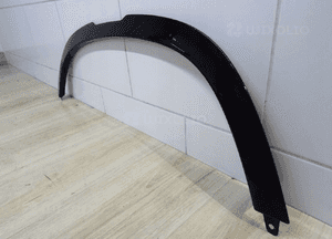 Listwa błotnik tył prawa land rover L8B2-286D02-BX 2
