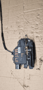 Zamek drzwi lewy przód przedni 8 PIN VW New Beetle 3B1837015Q 2