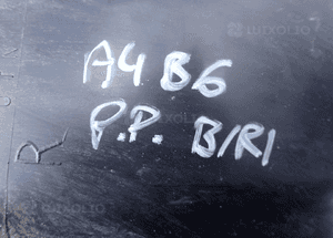 Nadkole prawy przód audi A4 B6 8E0821172B radom 2