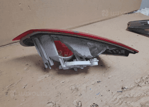Ford mondeo MK4 kombi 07-10 lampa lewa tył w klapę 4