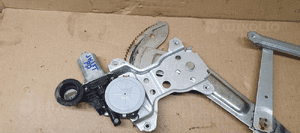 Mechanizm podnośnik szyby prawy przód Suzuki Swift IV 83430-63J00 3