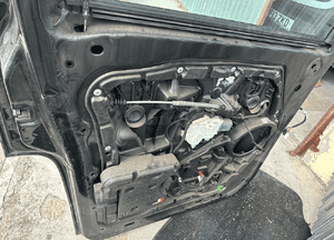 mercedes 447 Vito v klasa Metris  drzwi lewe czarne c197 8