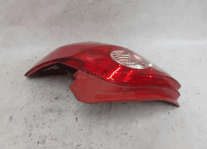 Lampa tylna prawa tył prawo toyota auris i E15 hb 2