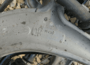 ZWROTNICA WAHACZ PRAWY TYŁ MASERATI QUATTROPORTE 3