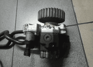 pompa wtryskowa astra h zafira b 1.7 dth 0445010086 3