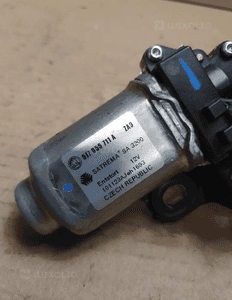 SILNICZEK WYCIERACZKI SKODA FABIA 2 5J7955711A 4