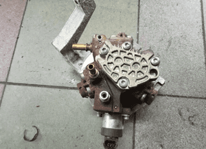 pompa wtryskowa citroen peugeot ford 1.6 hdi tdci 0445010102 2