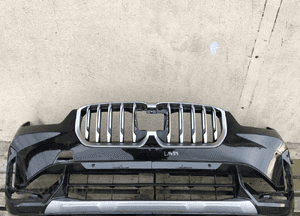 Zderzak przód przedni bmw X1 U11 x line  spoiler dół kratka nerki atrapa 1