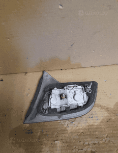 AUDI A4 B7 LAMPA tył lewa w klapę 4