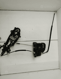 Zamek drzwi prawy przód opel astra k kombi 915-C3039072-18S 1