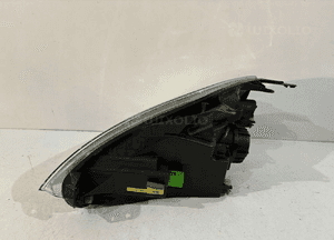 FORD FIESTA MK6 Lampa przednia R - 14826 6