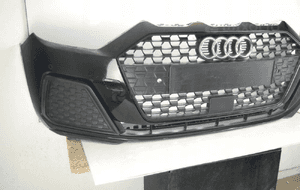 Zderzak audi A1 82A oryginał 2018-2020 grill 5