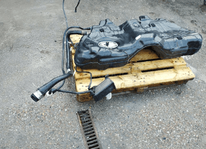 BMW F01 F02 ZBIORNIK PALIWA N63 BENZYNA 3