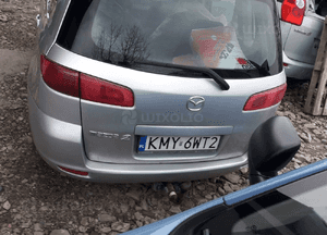 Mazda 2 DY 02-07  tylna  klapa w kolor 22V szyba lampa zamek 1
