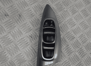 Panel przełącznik  regulacji szyb lewy nissan juke 254011KK0A 1