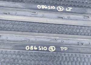 Listwa Listwy Dolne Drzwi Ciemnoszare Audi A4 B6 Sedan Kombi 27