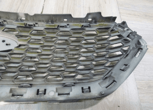 Atrapa grill przod ford kuga MK2 lift vignale GV44-8200-V llu 10
