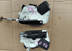 VW  Passat B8 zamek drzwi tyl tylny prawy  lewy 5E0839015A 5E0839016A 2