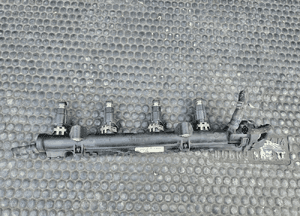 Przepustnica Listwa Wtryskowa Wtryski Przewody Zaplonowe 1.0 1.4 VW Skoda Seat 10