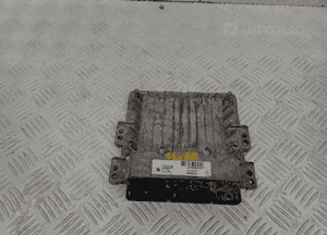 Komputer sterownik  silnika renault master iii 237105093R 1