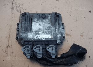 Komputer silnika master 2.5 dci 0281011940 movano 1