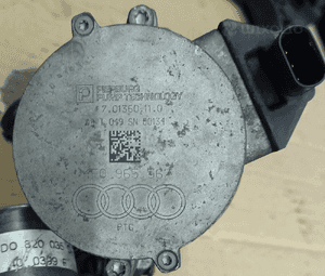 Audi A6 C6 pompa pompka wody 4F0965567 2