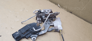 Zamek drzwi prawy przód przedni prawy Toyota Aygo 2 PIN 6