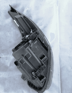 Lampa prawa prawy przód Kia Picanto 3 III 6