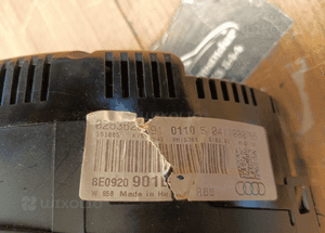 Licznik 8E0920901E Zegary Wskazniki Obudowa Europa 2.0 3.2 TFS FSI Audi A4 B7 3