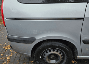 Peugeot 807 Citroen C8 blotnik tyl prawy lewy EYL EZRC 4