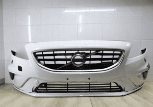 Volvo V40 zderzak przód przedni VOLVO V40 R DESIGN 1