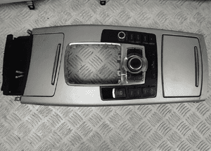 KOKPIT DESKA KONSOLA + TUNEL ŚRODKOWY MMI AUDI A6 4F1864261 / 4L0919604 / 4F0920933Q 2