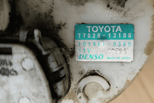 Toyota Corolla Verso 1.6 1.8 pompka paliwa pompa 77020-0F010 -13100 5