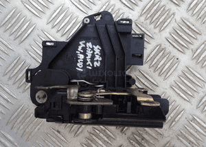 Zamek drzwi prawy przód vw golf iv 3D radom 1