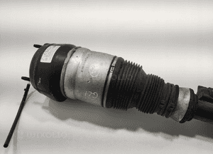 AMORTYZATOR LEWY PRZÓD ZWROTNICA AIRMATIC MERCEDES GLE I W166 A1663204166 3