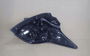 Lampa lewa tylna lewy tył toyota yaris iv led 20- 2
