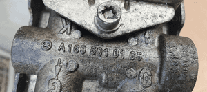 Chłodnica oleju zaworek Mercedes A-Klasa W169 Automat 2.0 CDI A1695010165 A1695000200 5