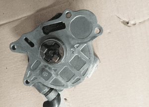 pompa vacum vw audi seat 2.0 tdi 03l145100 2